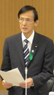 ４月24 日　財務局長会議にて挨拶する岡田副大臣