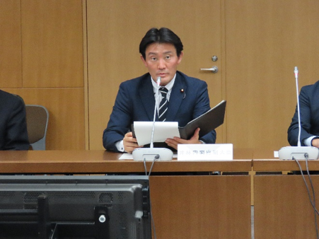 写真：井林内閣府副大臣の挨拶の模様