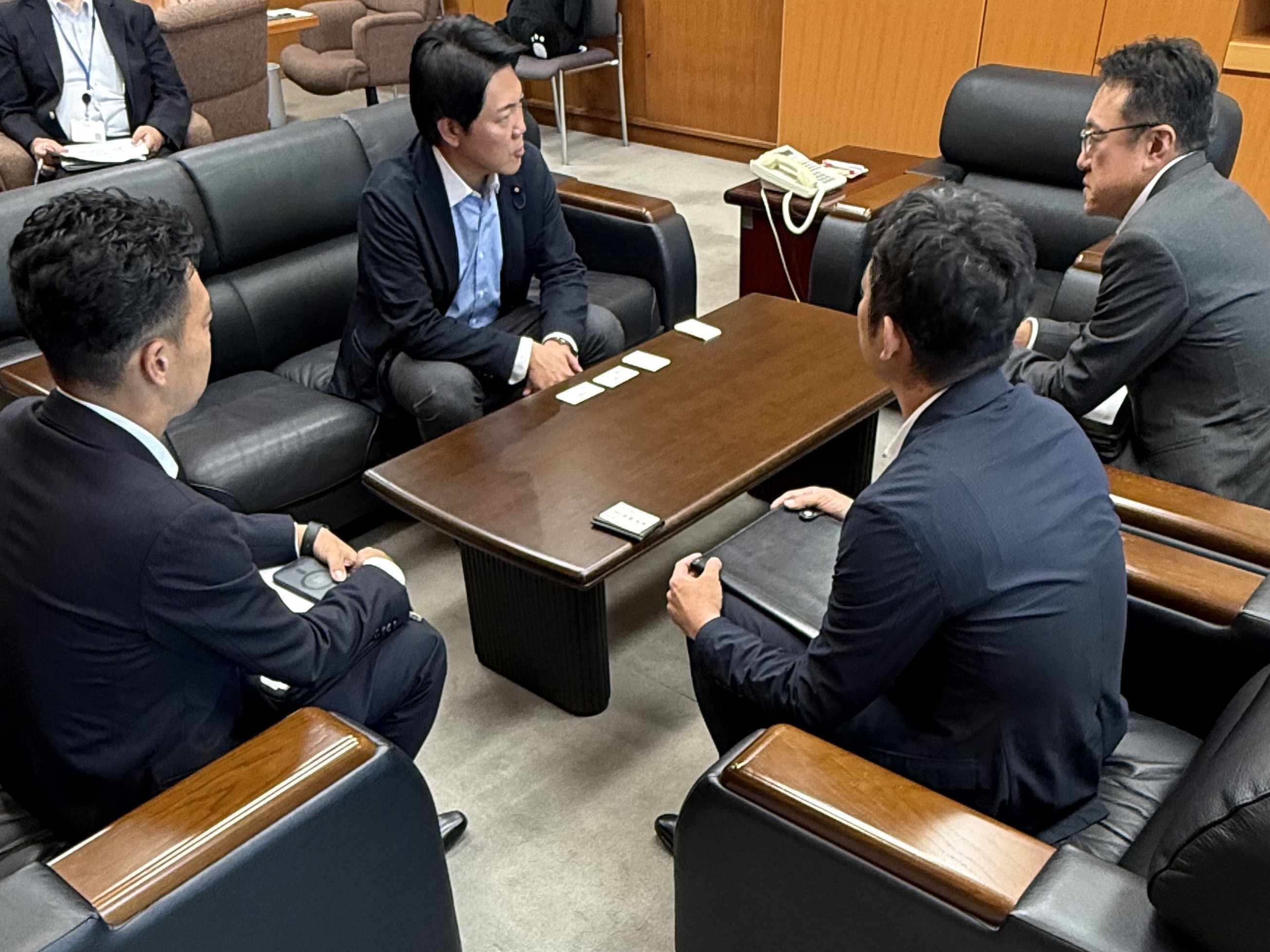 全国銀行協会との意見交換（西野政務官）